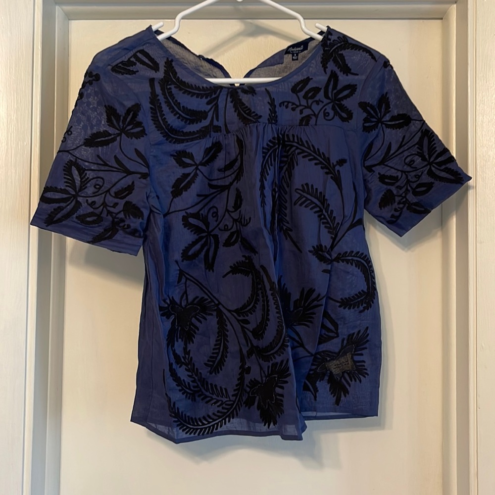 Madewell Navy and Black embroidered top
